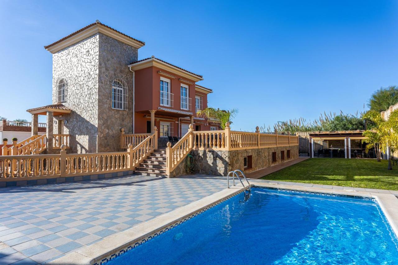 Sun, Relax, Climatized Pool & Steps To The Beach By Mellow فيليز-مالاغا المظهر الخارجي الصورة